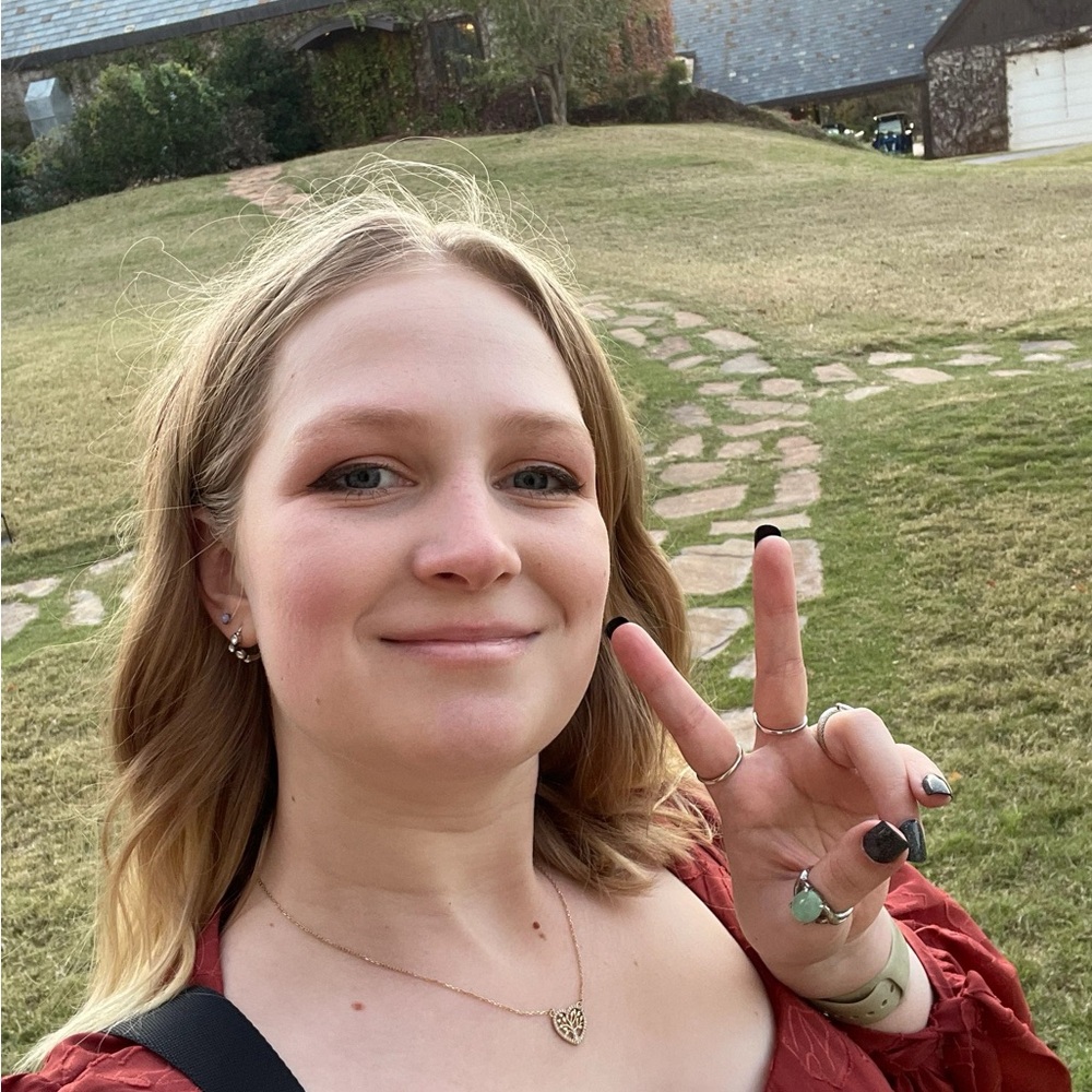 Meet your Posher, Tay